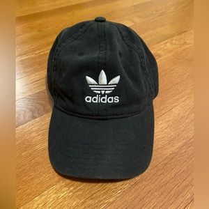 Adidas Originals Relaxed Dad Hat - Black - Adjustable Strapback - EUC
